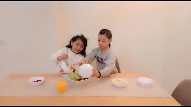 Arij & Sara - CE3 - T - Salade de fruits