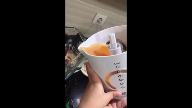 Akram -  CE1 - Jus de fruits - R 3